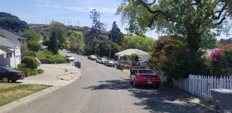 137 Jordan St, Vallejo, CA 94591 photo 2