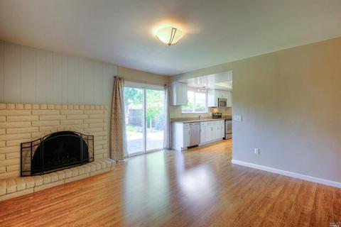 4036 Trinity Dr, Santa Rosa, CA 95405 photo 9