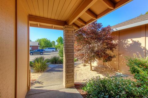 4036 Trinity Dr, Santa Rosa, CA 95405 photo 3