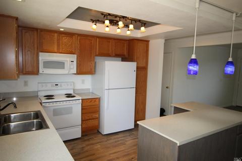 100 Pumice Dr, Vallejo, CA 94589 photo 8