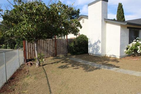 100 Pumice Dr, Vallejo, CA 94589 photo 4