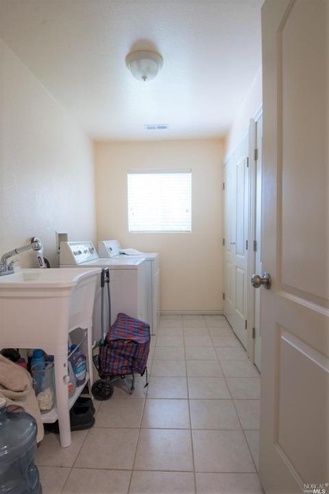 3541 Blackberry Ln, Ukiah, CA 95482 photo 11