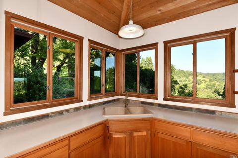 Undisclosed, Cloverdale, CA 95425 photo 8