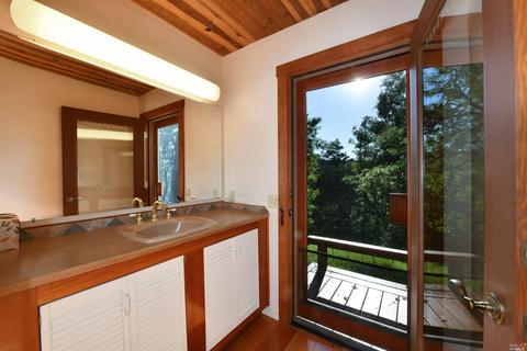 Undisclosed, Cloverdale, CA 95425 photo 12