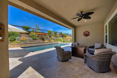 606 Elderberry Loop, Vacaville, CA 95688 photo 3