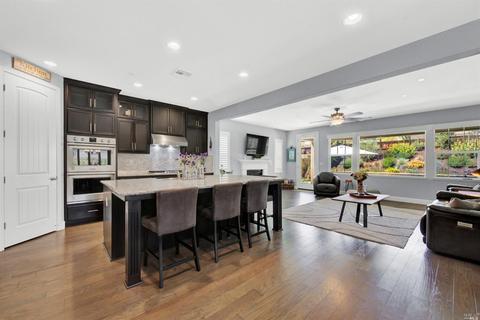 606 Elderberry Loop, Vacaville, CA 95688 photo 4