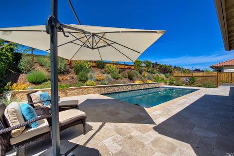 606 Elderberry Loop, Vacaville, CA 95688 photo 2