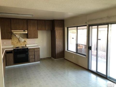 833 Pacific Ave, Fairfield, CA 94533 photo 2
