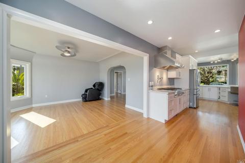 40 D St, Vallejo, CA 94590 photo 13