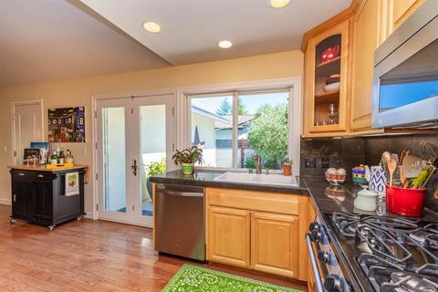 548 Este Madera Dr, Sonoma, CA 95476 photo 13