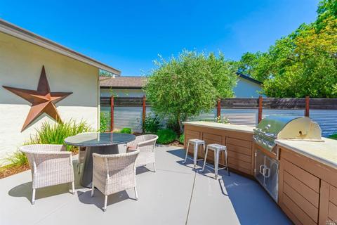 548 Este Madera Dr, Sonoma, CA 95476 photo 25