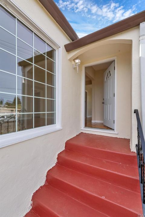 1015 Colusa St, Vallejo, CA 94590 photo 4