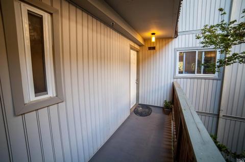 285 Windjammer Dr, Vallejo, CA 94591 photo 4