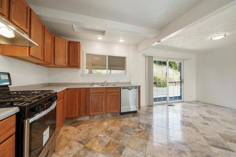 109 Navone St, Vallejo, CA 94591 photo 4