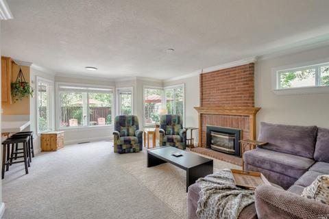 401 Cayetano Ct, Windsor, CA 95492 photo 12