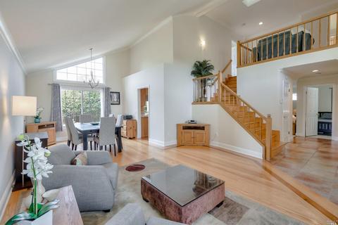 401 Cayetano Ct, Windsor, CA 95492 photo 4