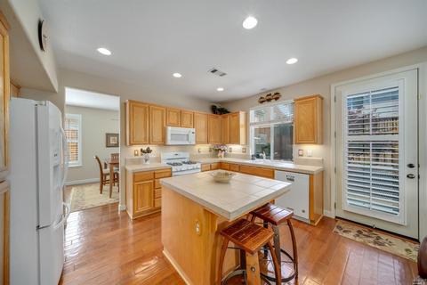 444 Goblet Pl, Windsor, CA 95492 photo 4