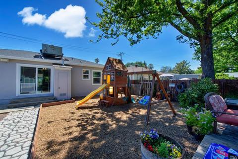 320 Walnut Ave, Vacaville, CA 95688 photo 27