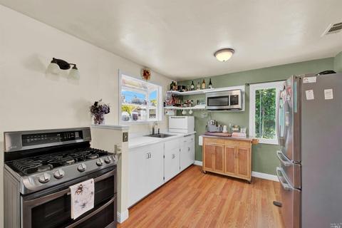 320 Walnut Ave, Vacaville, CA 95688 photo 11