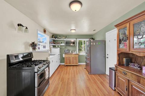320 Walnut Ave, Vacaville, CA 95688 photo 10