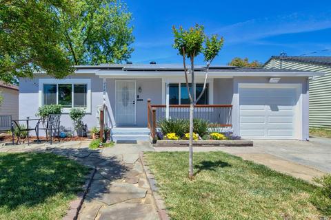 320 Walnut Ave, Vacaville, CA 95688 photo 1