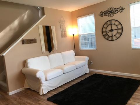 548 Chaparral Loop, Vacaville, CA 95688 photo 6