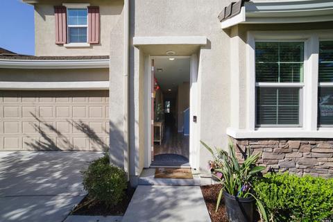 548 Chaparral Loop, Vacaville, CA 95688 photo 5