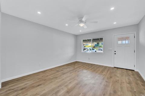 147 Cypress Ave, Vallejo, CA 94590 photo 9