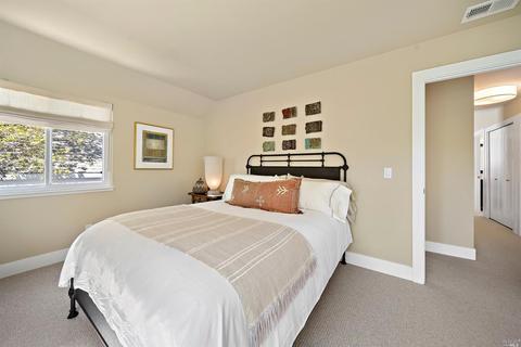 538 Fieldcrest Dr, Healdsburg, CA 95448 photo 13
