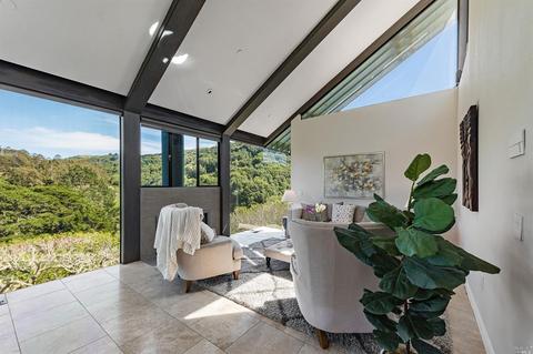 384 Carrera Dr, Mill Valley, CA 94941 photo 7