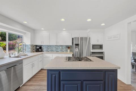 2400 Peninsula Ct, Fairfield, CA 94534 photo 17