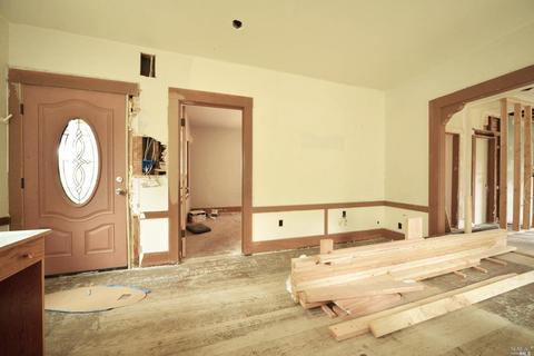 737 Pennsylvania St, Vallejo, CA 94590 photo 2