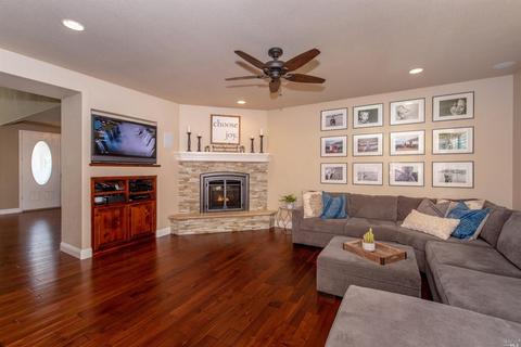 1188 Rochioli Dr, Windsor, CA 95492 photo 11
