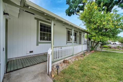 1026 Davis St, Vacaville, CA 95687 photo 4