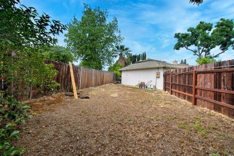 1026 Davis St, Vacaville, CA 95687 photo 43