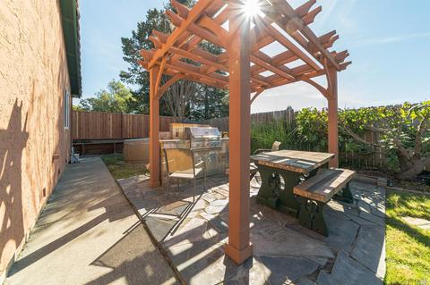 176 Picadilly Cir, Vallejo, CA 94591 photo 35
