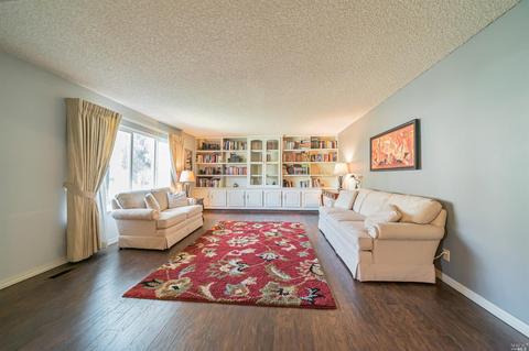 176 Picadilly Cir, Vallejo, CA 94591 photo 6
