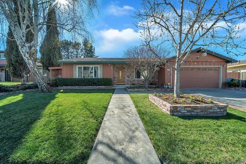 176 Picadilly Cir, Vallejo, CA 94591 photo 1