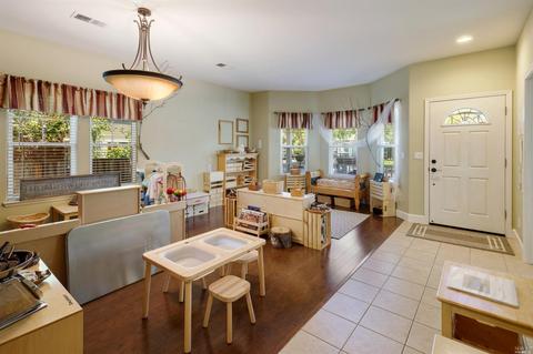 412 Matteri Cir, Cotati, CA 94931 photo 2