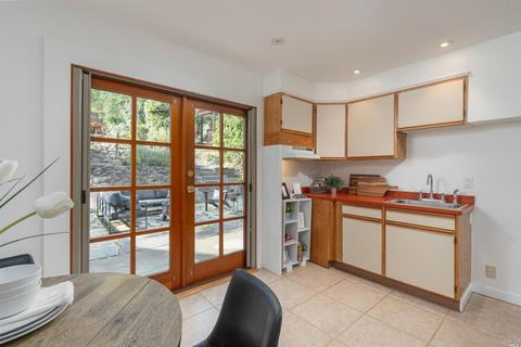 656 Cherry St, Novato, CA 94945 photo 14