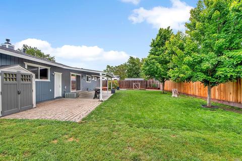 153 Bluebird Dr, Windsor, CA 95492 photo 18