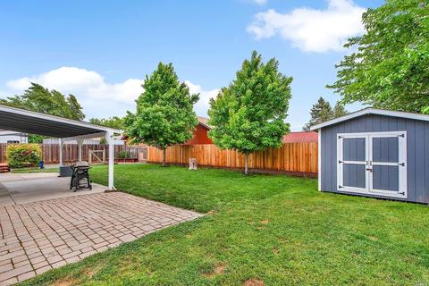 153 Bluebird Dr, Windsor, CA 95492 photo 17
