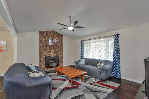 153 Bluebird Dr, Windsor, CA 95492 photo 9