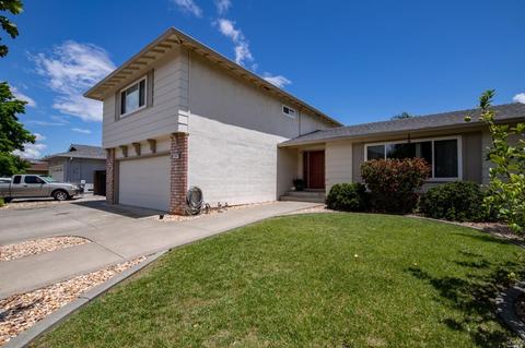 203 Midvale Dr, Vacaville, CA 95687 photo 1