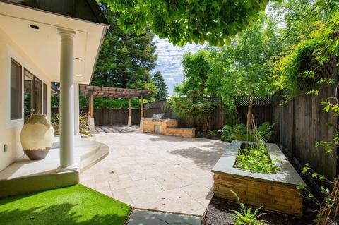 529 Este Madera Dr, Sonoma, CA 95476 photo 5