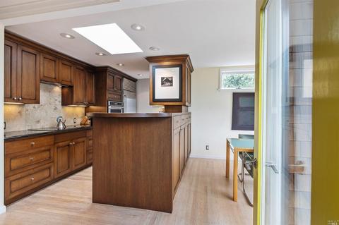 Undisclosed, Sausalito, CA 94965 photo 19