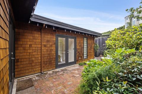 Undisclosed, Sausalito, CA 94965 photo 34