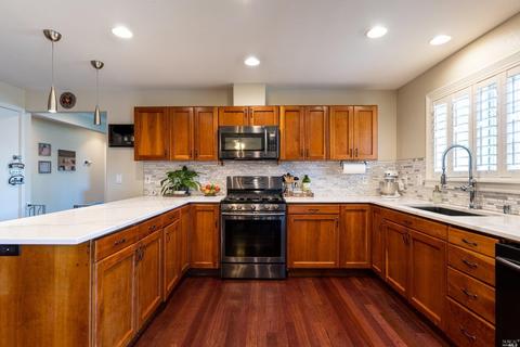 8139 Countryside Ct, Windsor, CA 95492 photo 10