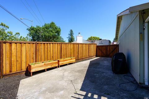 8139 Countryside Ct, Windsor, CA 95492 photo 24