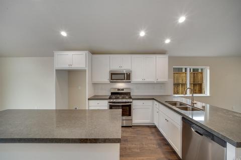 1663 Kerry Ln, Santa Rosa, CA 95403 photo 4